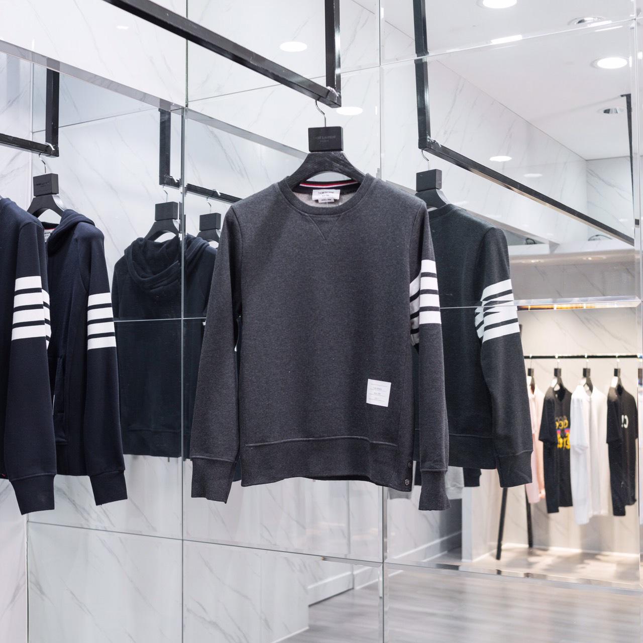 Thom Browne 4 Bar Sweatshirts - everydesigner