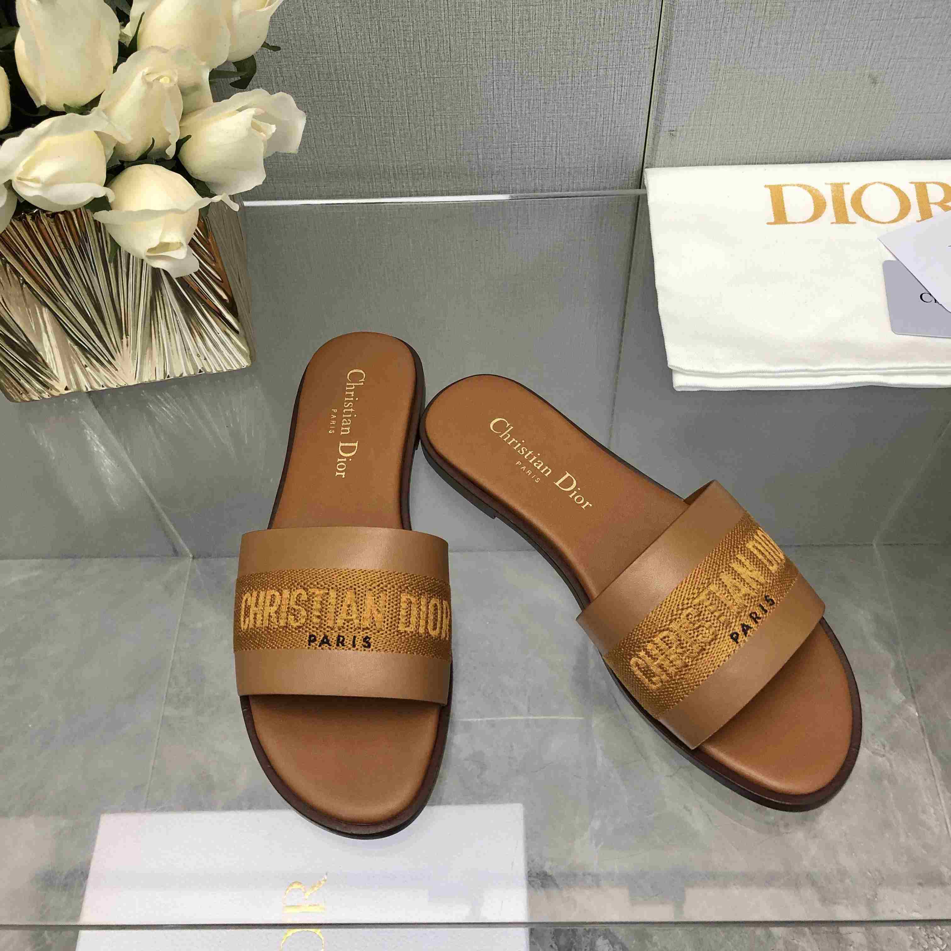 Dior Dway Slide - everydesigner