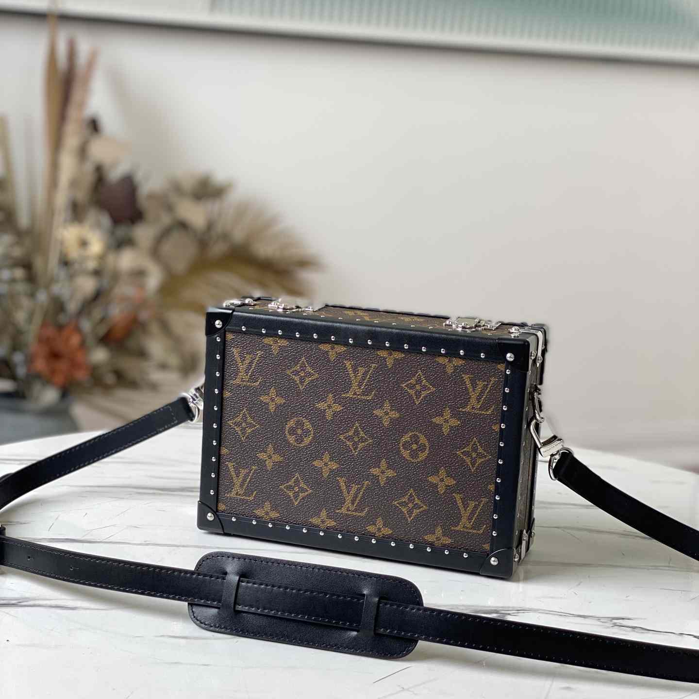 Louis Vuitton Clutch Box   M20252 - everydesigner