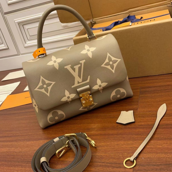 Louis Vuitton Madeleine MM   M46041 - everydesigner