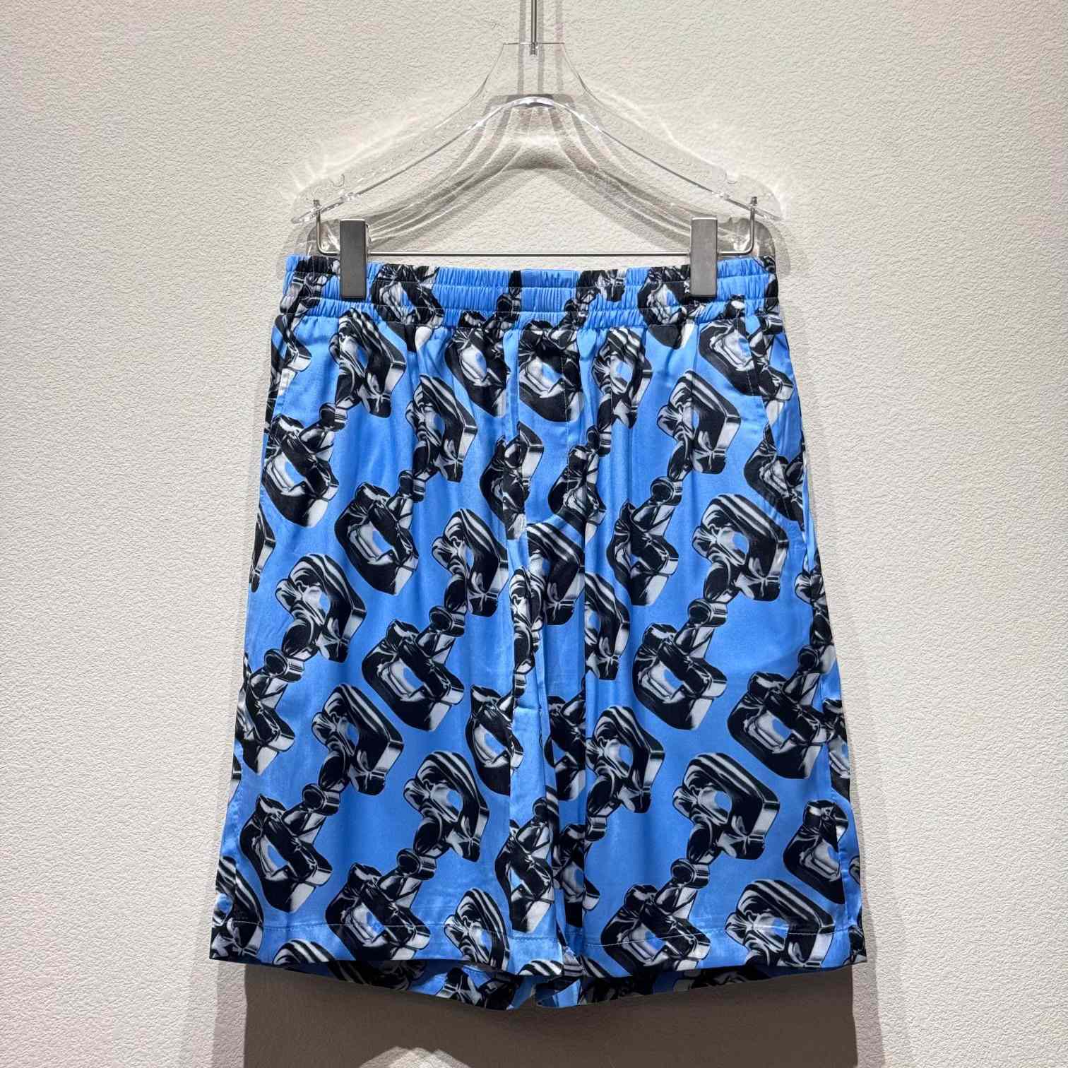 Gucci 3D Glass Horsebit Print Silk Shorts - everydesigner