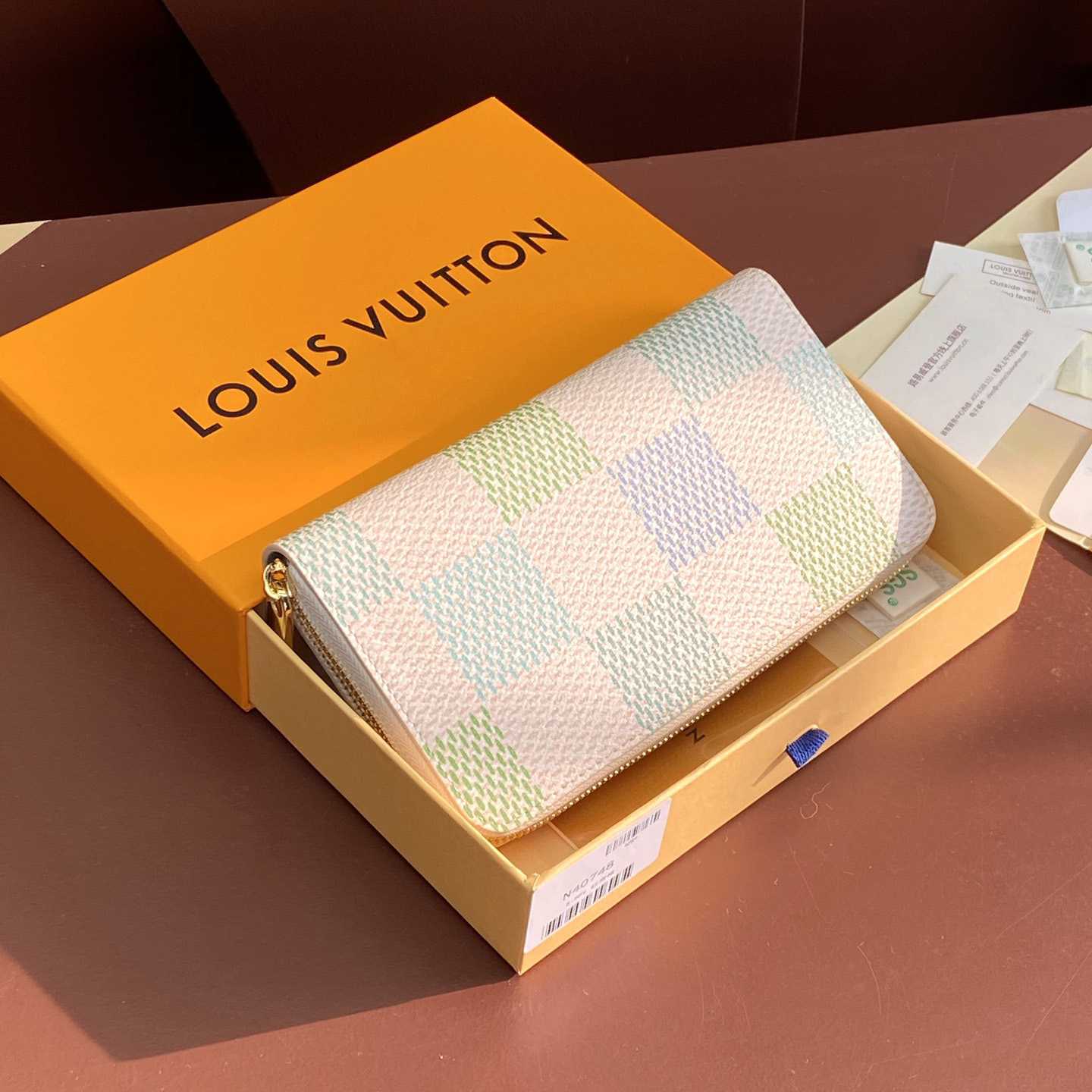 Louis Vuitton Zippy Wallet     N40748 - everydesigner