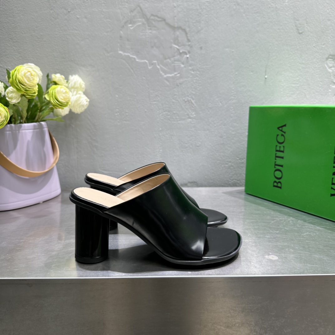 Bottega Veneta Atomic Mule - everydesigner