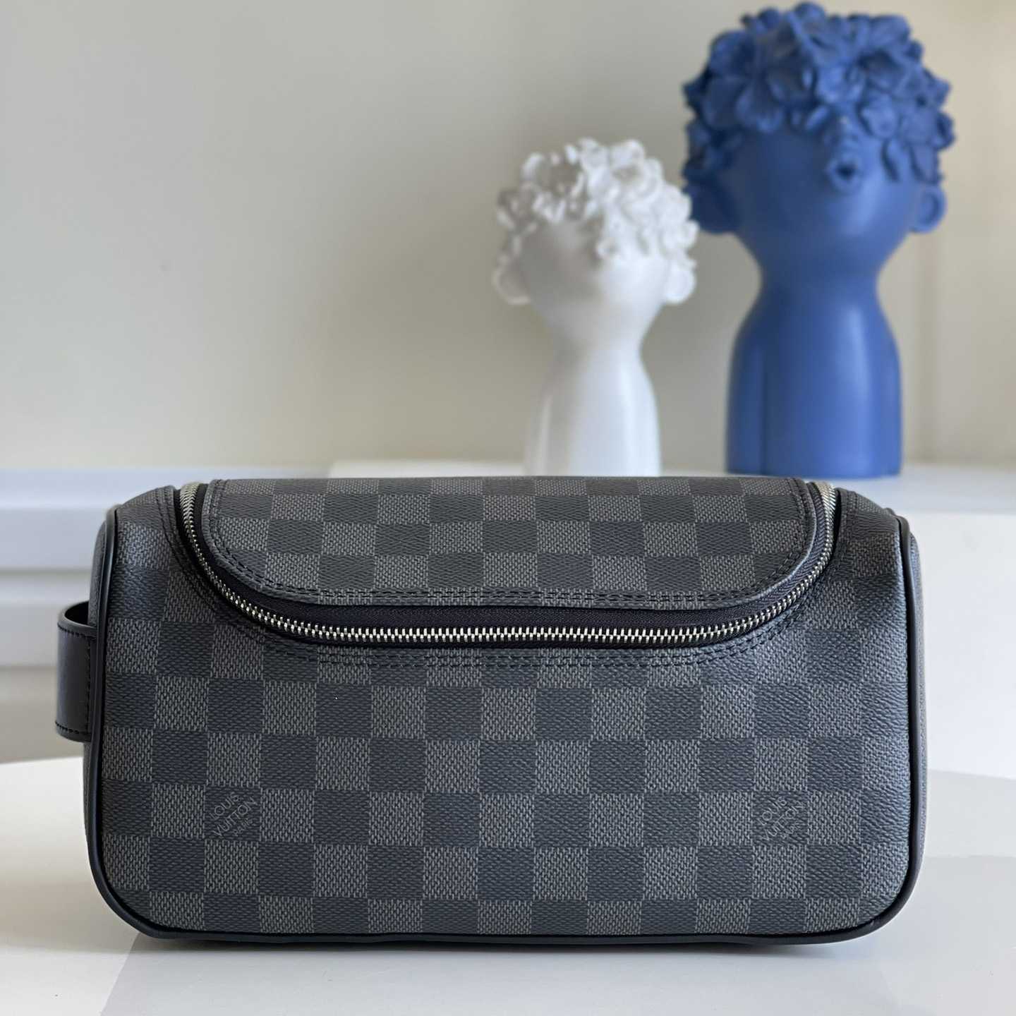 Louis Vuitton Toiletry Pouch   N47625 - everydesigner