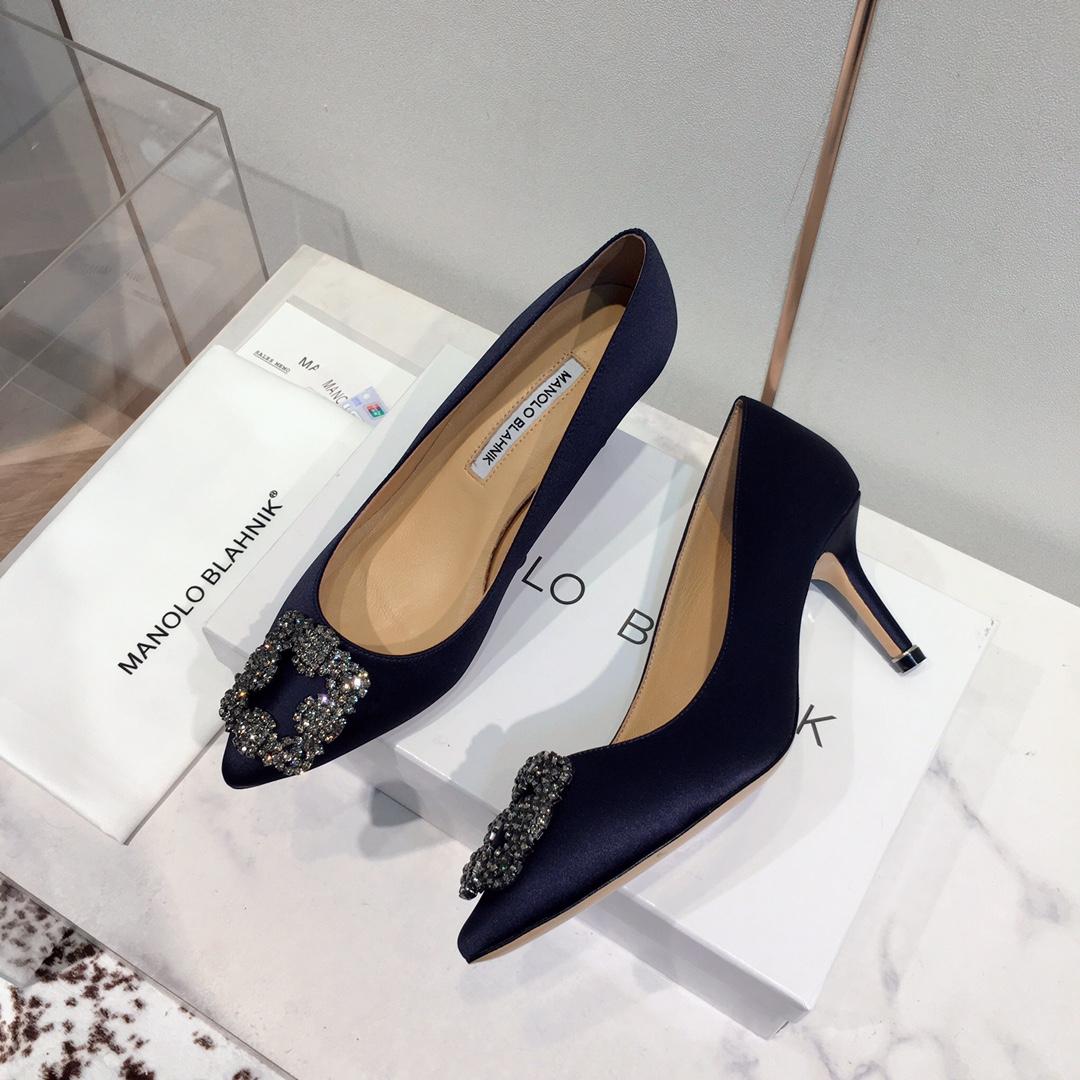 Manolo Blahnik 95mm Hangisi Pumps - everydesigner