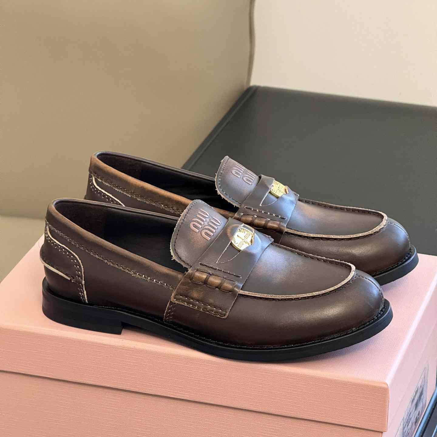 Miu Miu Vintage-effect Leather Penny Loafers - everydesigner