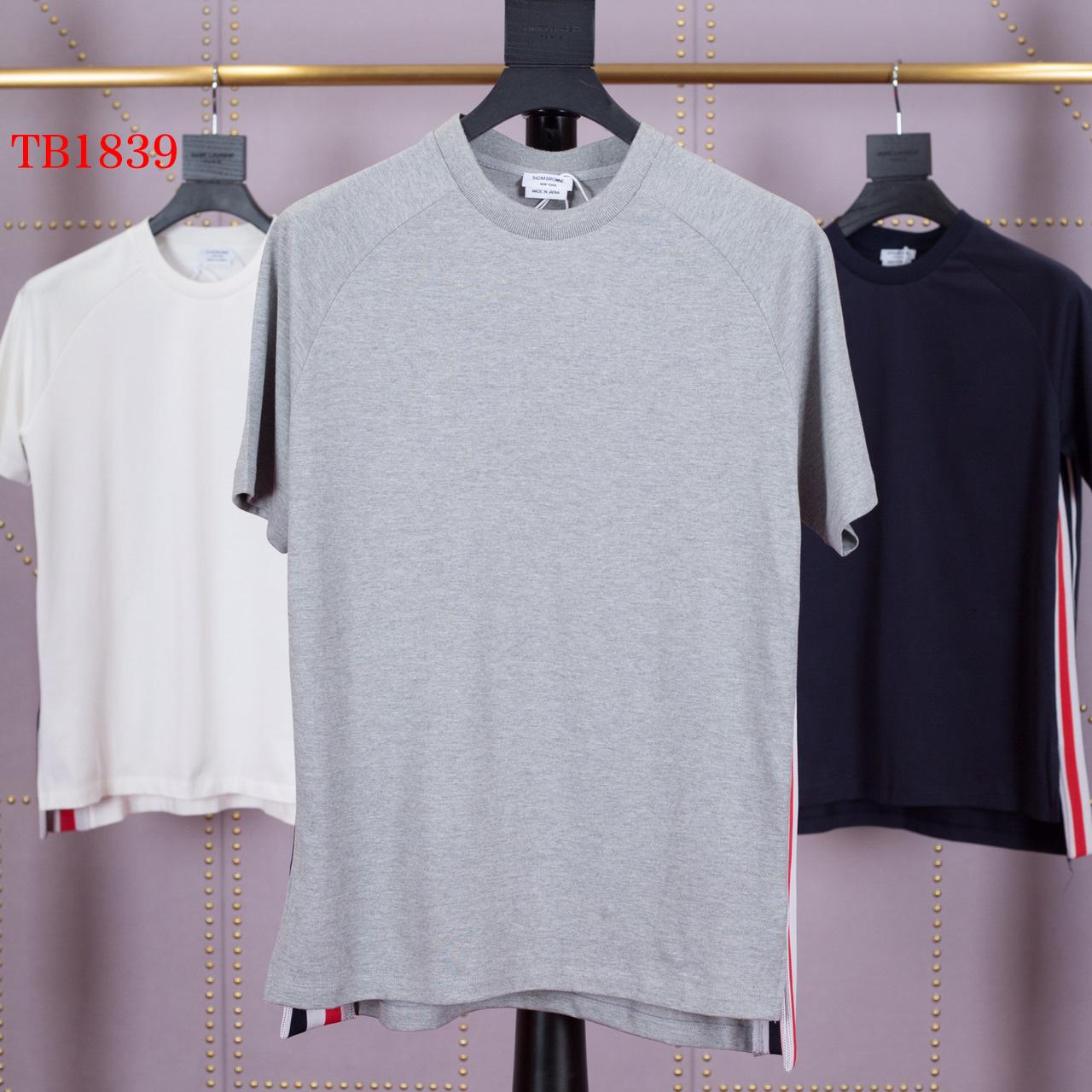 Thom Browne Interlock Rwb Stripe T-shirt   TB1839 - everydesigner