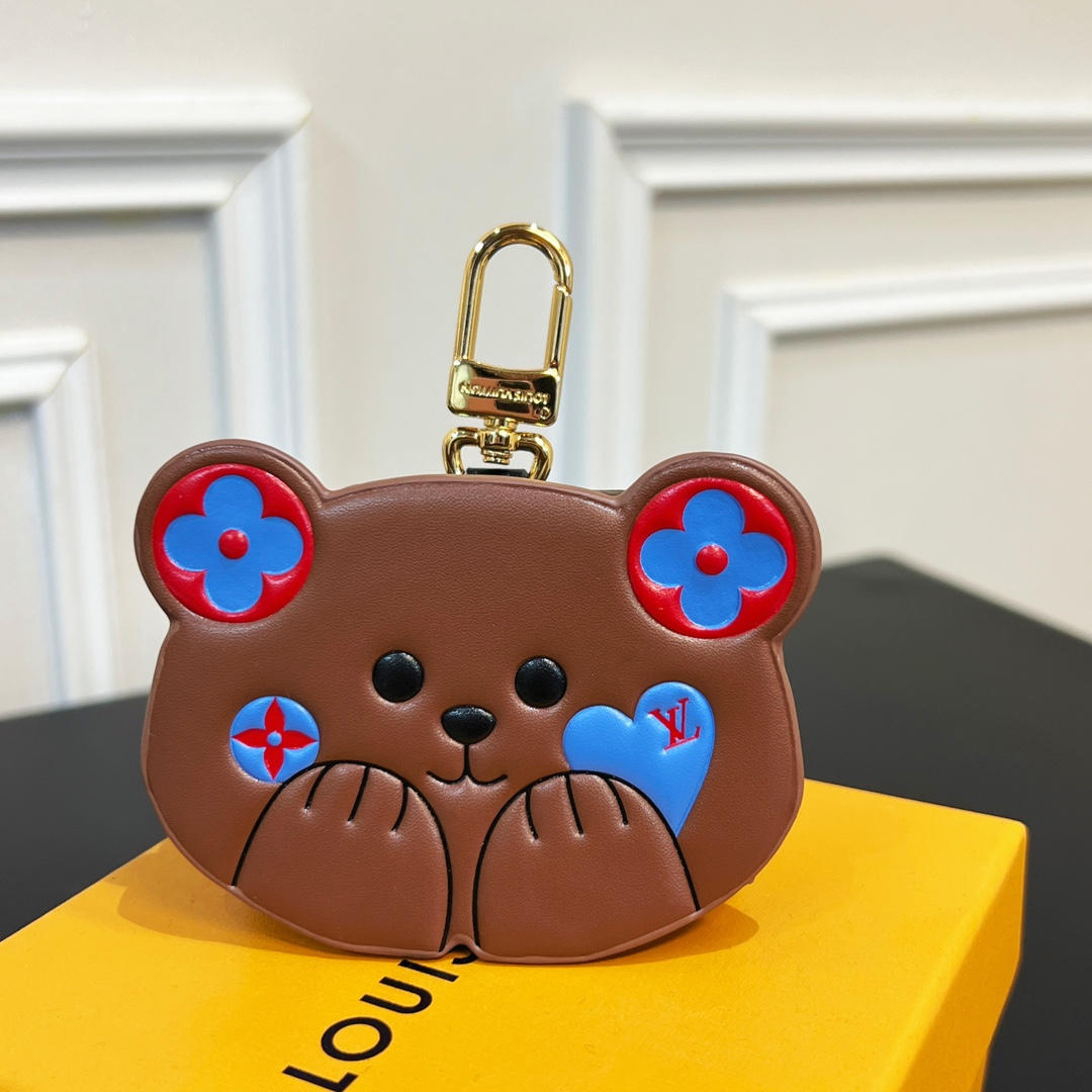 Louis Vuitton Teddy Bear Earphone Case   M01361 - everydesigner