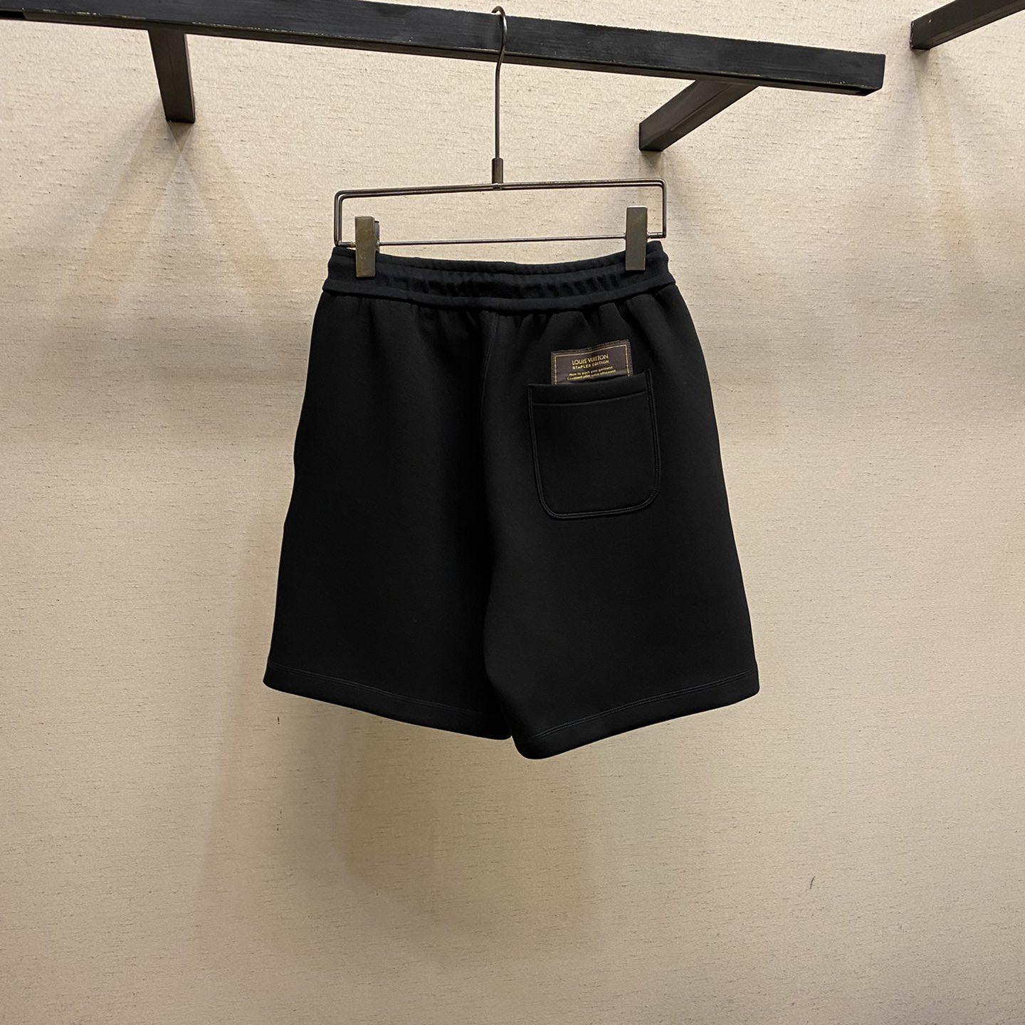 Louis Vuitton Double-Face Travel Shorts - everydesigner