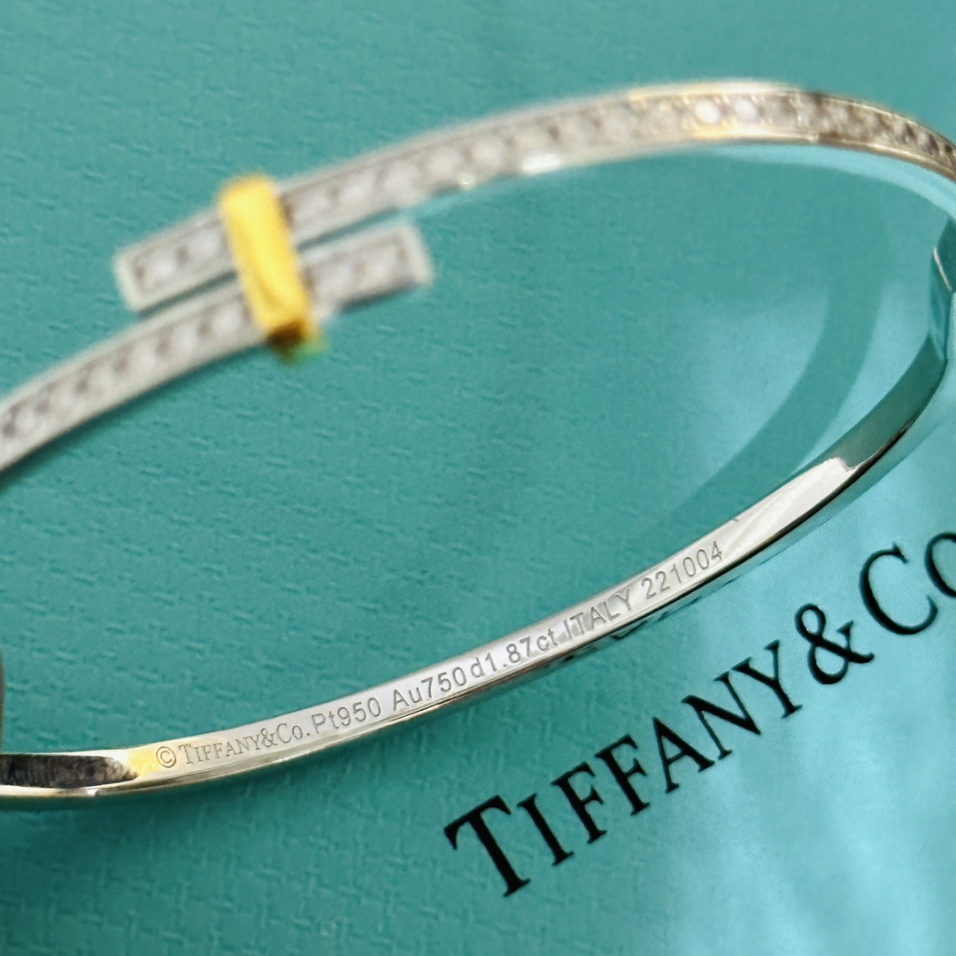 Tiffany & Co. Edge Hinged Bypass Bangle Bracelet - everydesigner