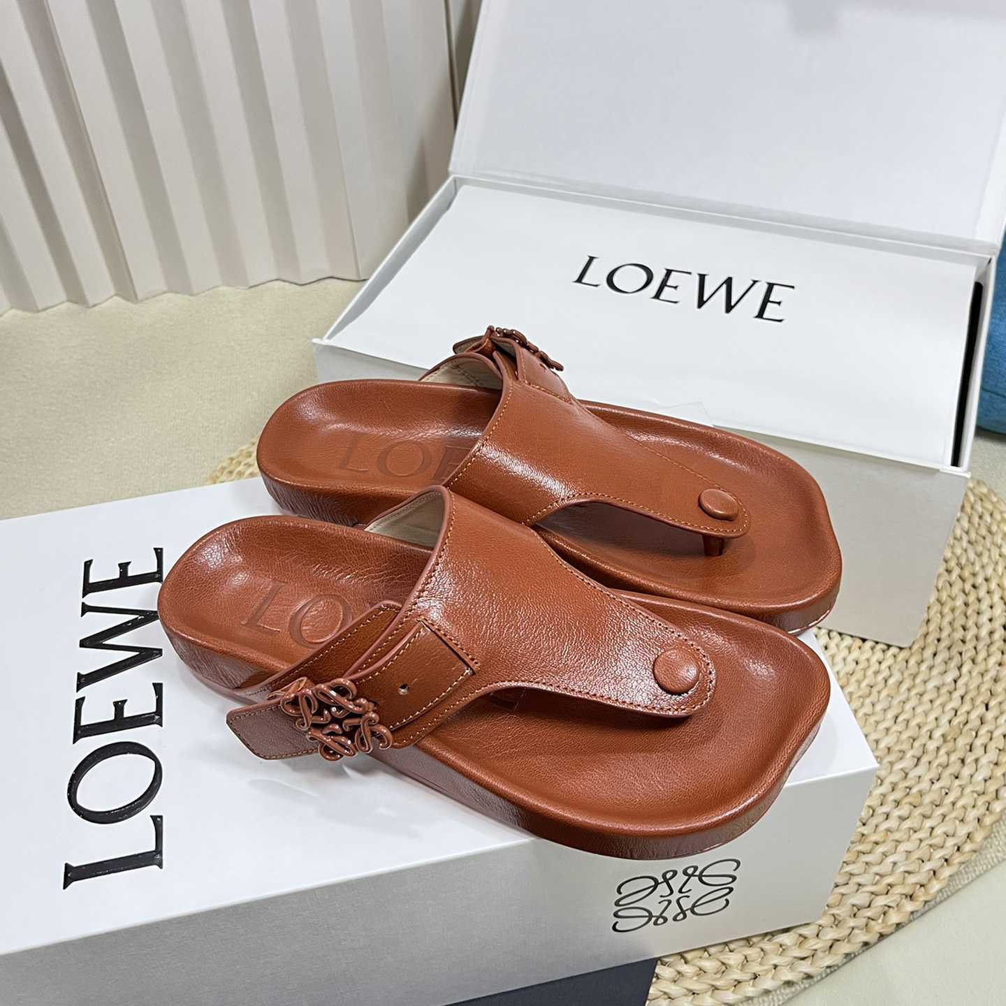 Loewe Anagram Ease Sandal In Kidskin - everydesigner