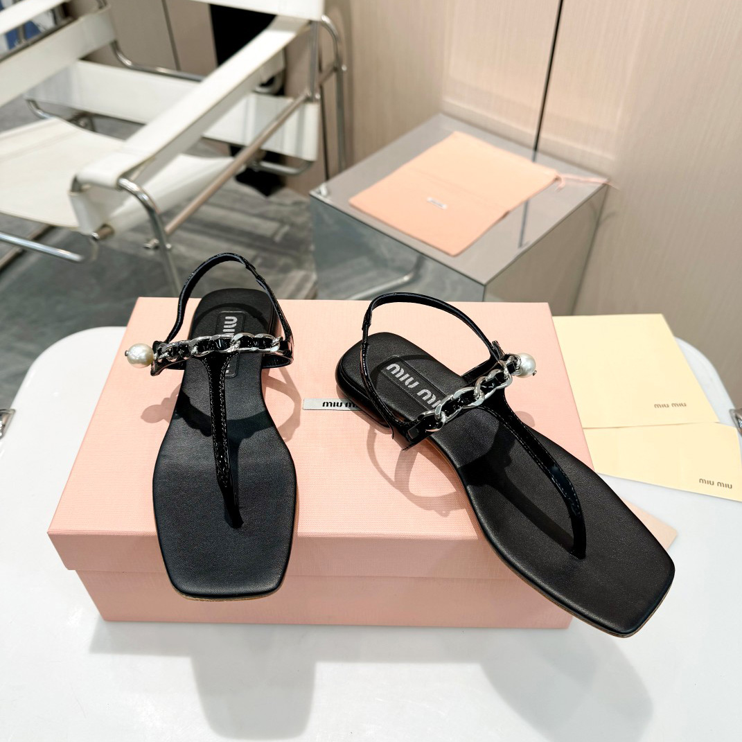 Miu Miu Patent Leather Thong Sandals - everydesigner