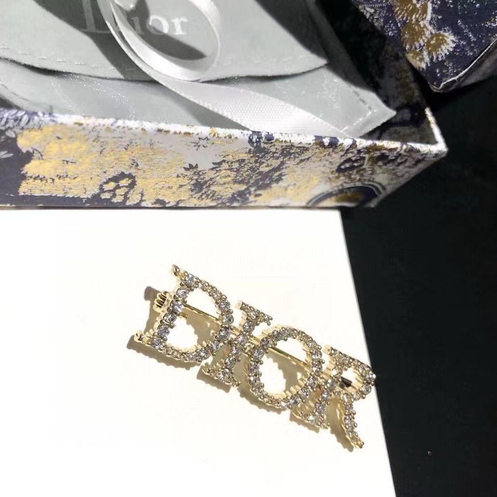 Dior Dio(r)evolution Brooch  - everydesigner