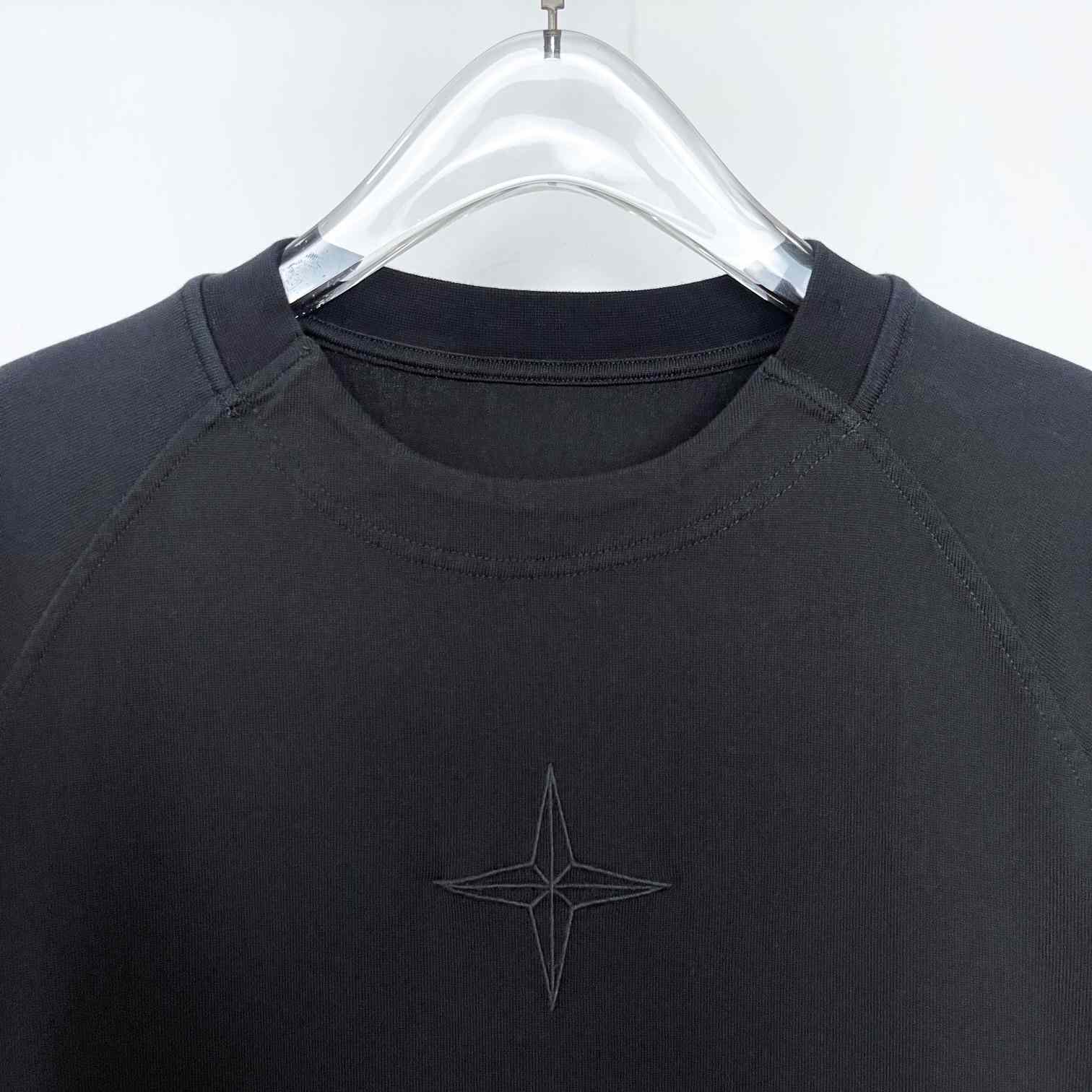 Stone Island Logo T-shirt - everydesigner