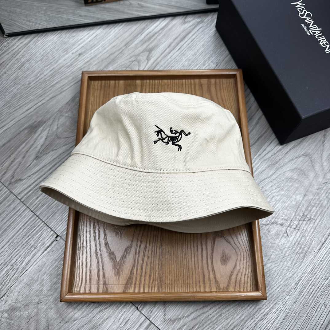 Arc’teryx  Bucket Hat - everydesigner