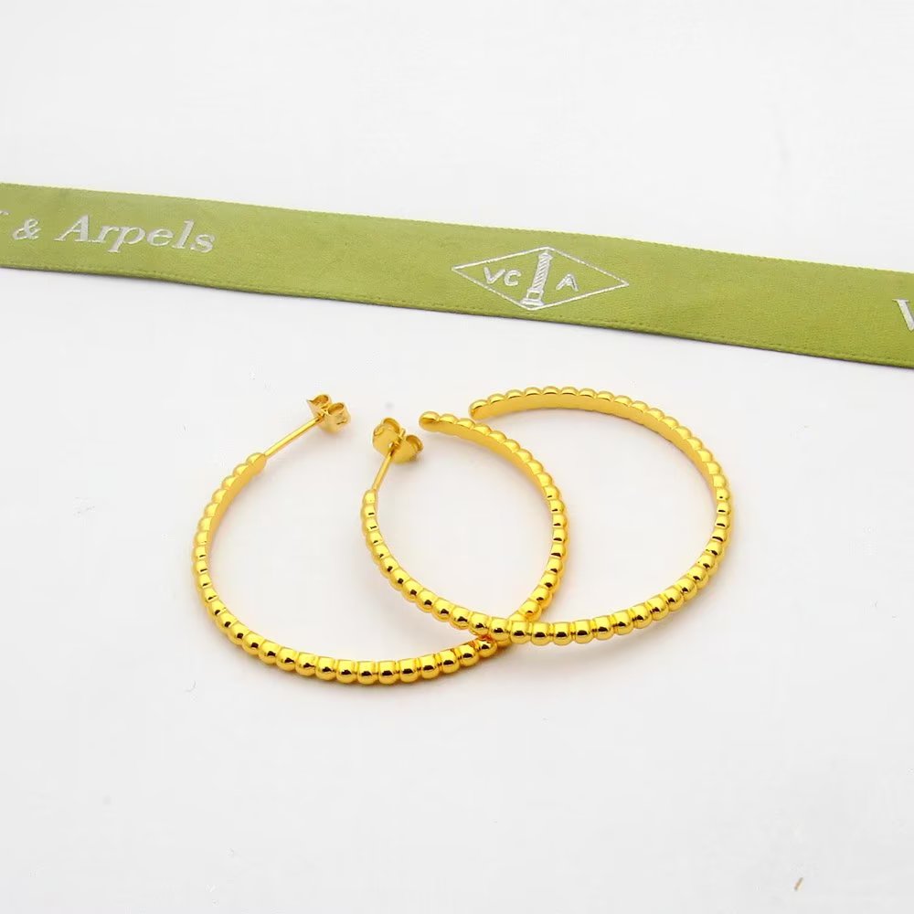 Van Cleef & Arpels Perlée Pearls Of Gold Hoop Earrings, Large Model - everydesigner