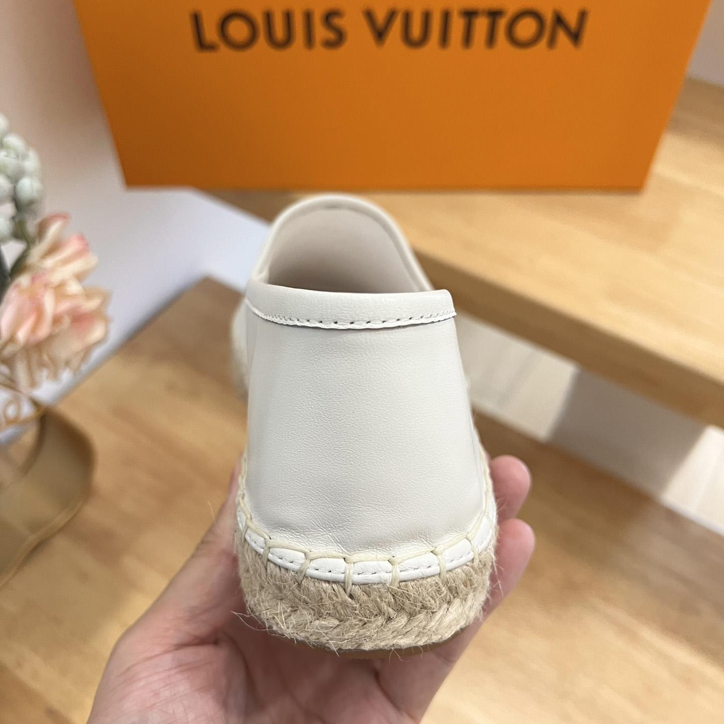 Louis Vuitton Starboard Flat Espadrille      1ABVLU - everydesigner