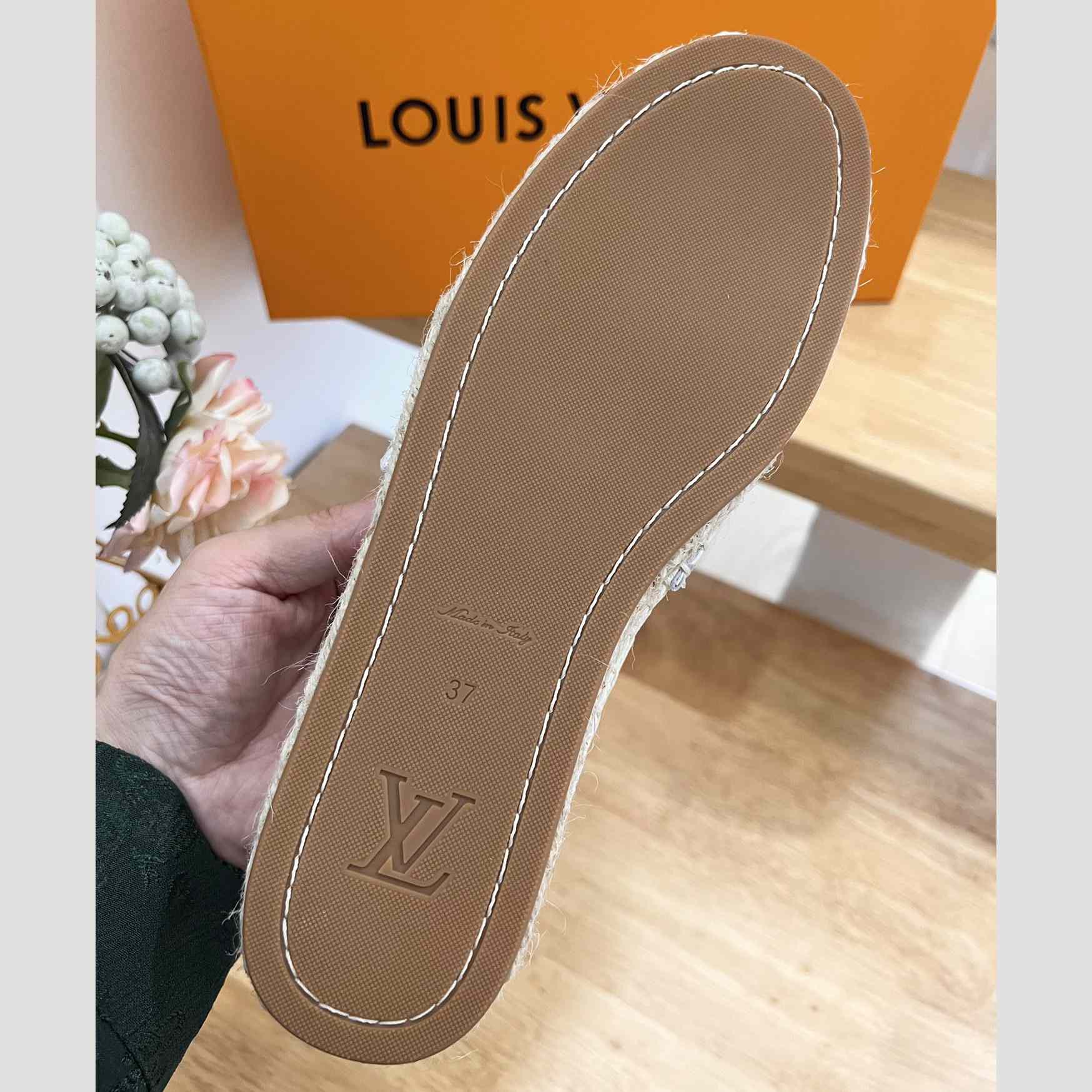 Louis Vuitton Starboard Flat Espadrille      1ABVLU - everydesigner