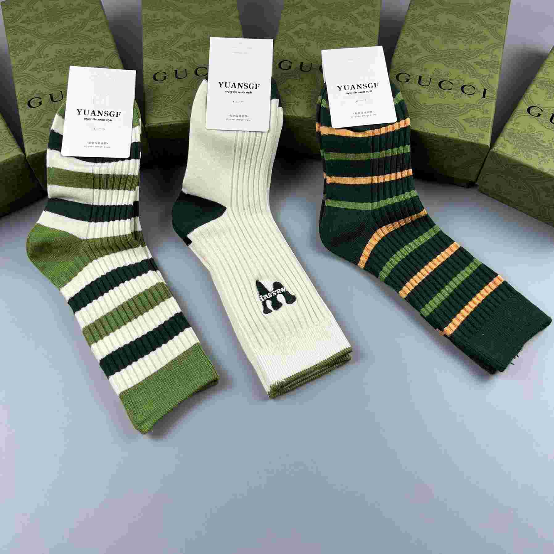 Gucci Socks/Box - everydesigner