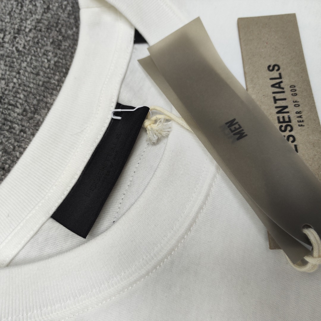 Fear of God Essentials Tee - everydesigner