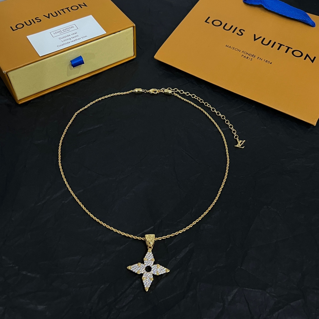 Louis Vuitton LV Rope Pendant   M01751 - everydesigner