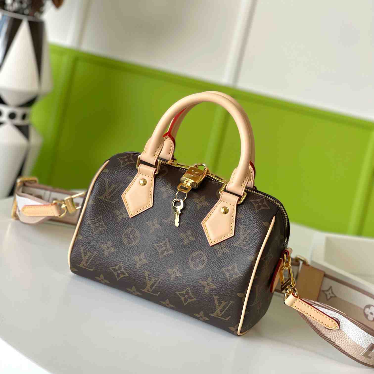 Louis Vuitton Speedy Bandoulière 20   M46222 - everydesigner