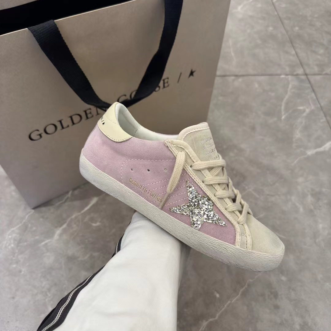 Golden Goose Sneakers - everydesigner