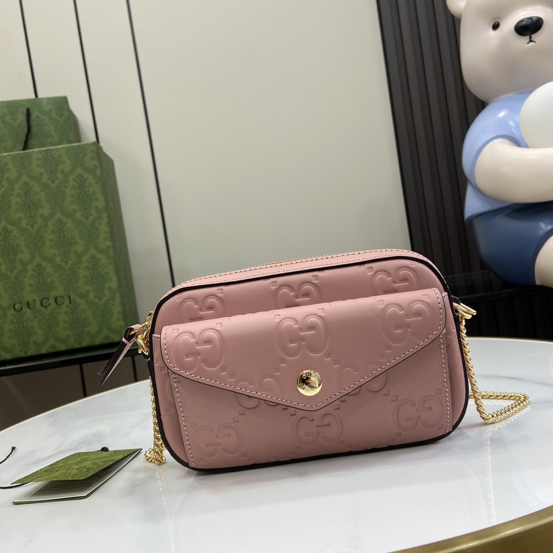 Gucci GG Super Mini Shoulder Bag - everydesigner