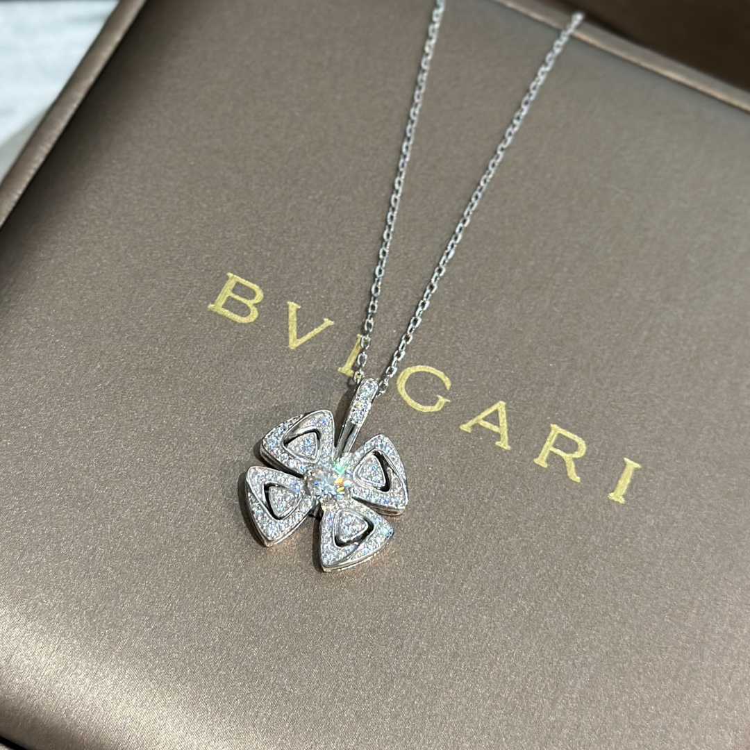 Bvlgari Fiorever Necklace - everydesigner