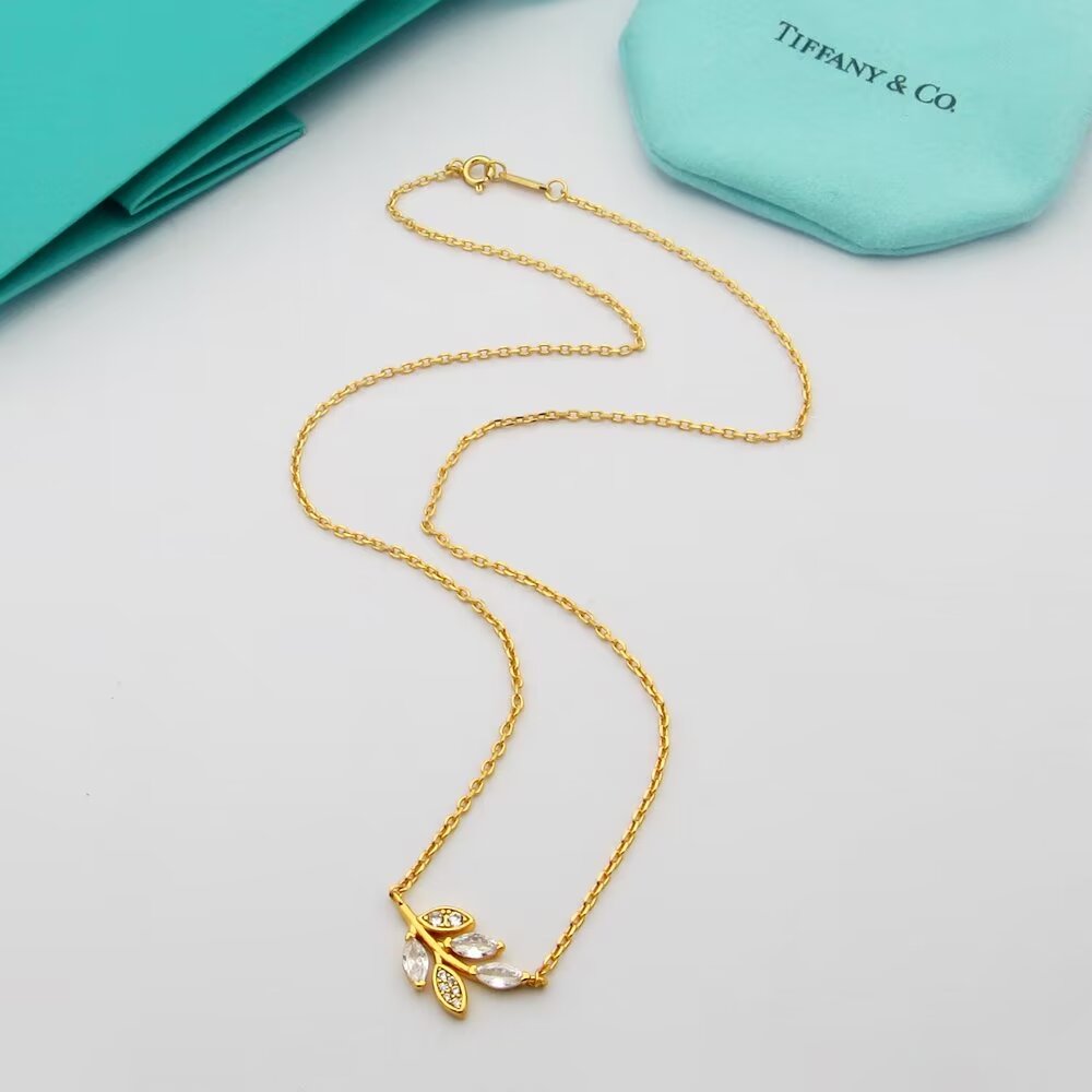 Tiffany & Co. Diamond Vine Pendant - everydesigner