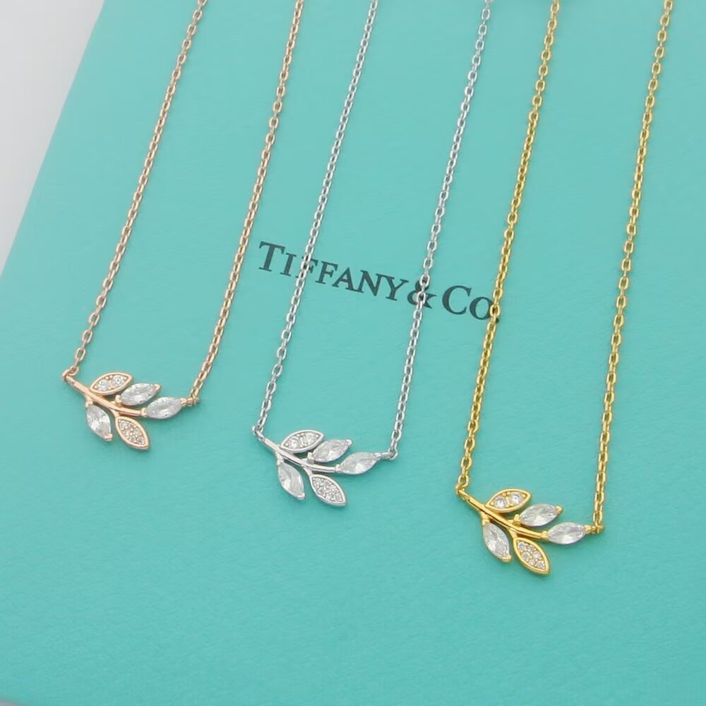 Tiffany & Co. Diamond Vine Pendant - everydesigner