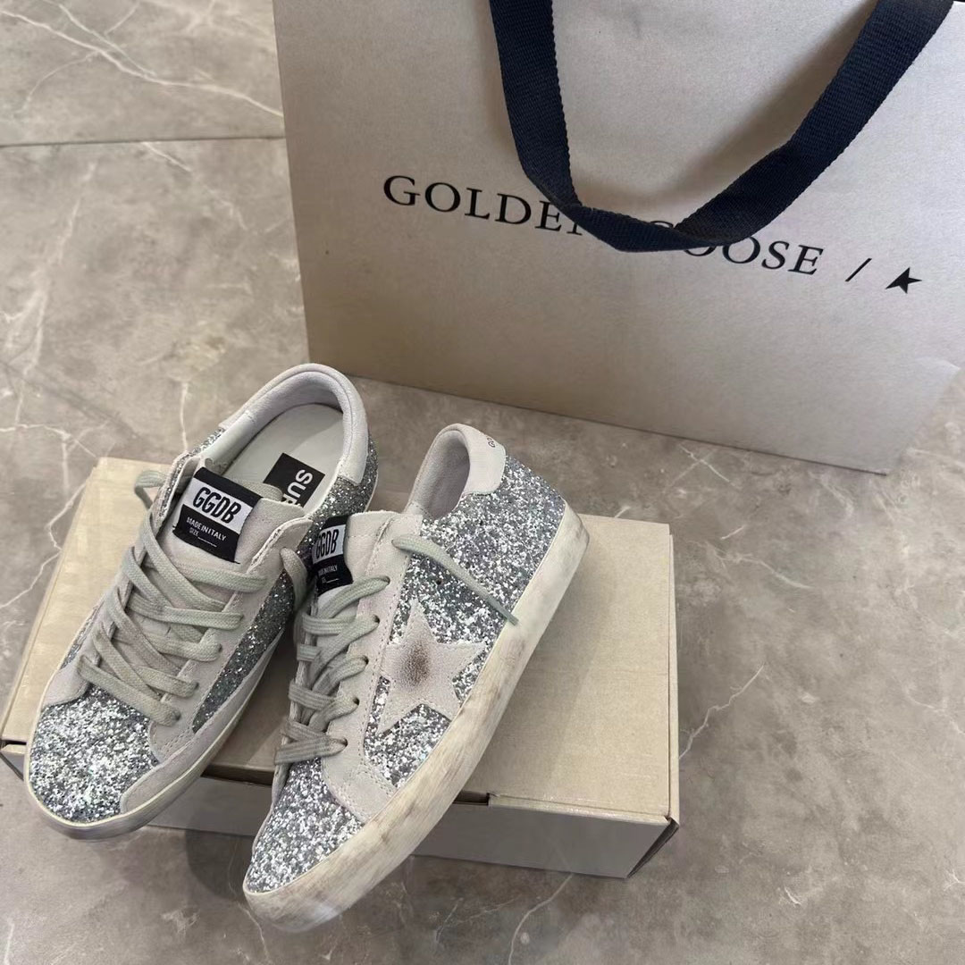 Golden Goose Sneakers - everydesigner