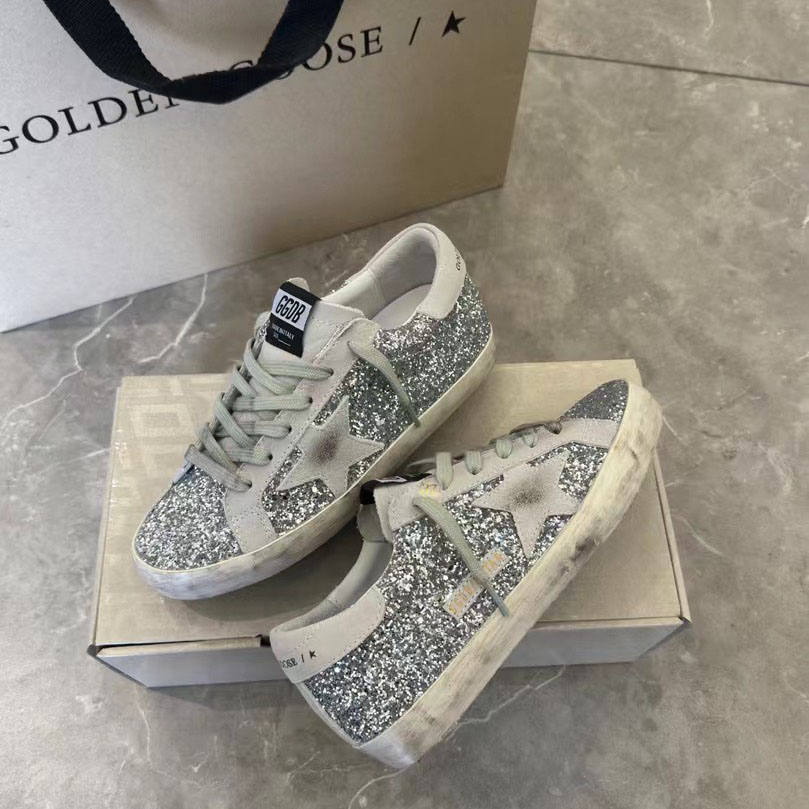 Golden Goose Sneakers - everydesigner