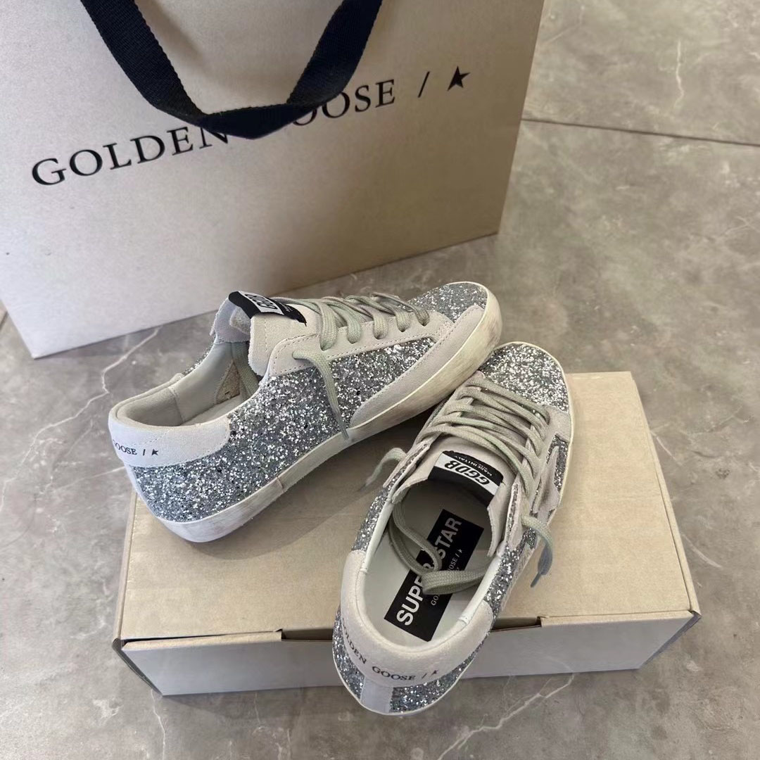 Golden Goose Sneakers - everydesigner