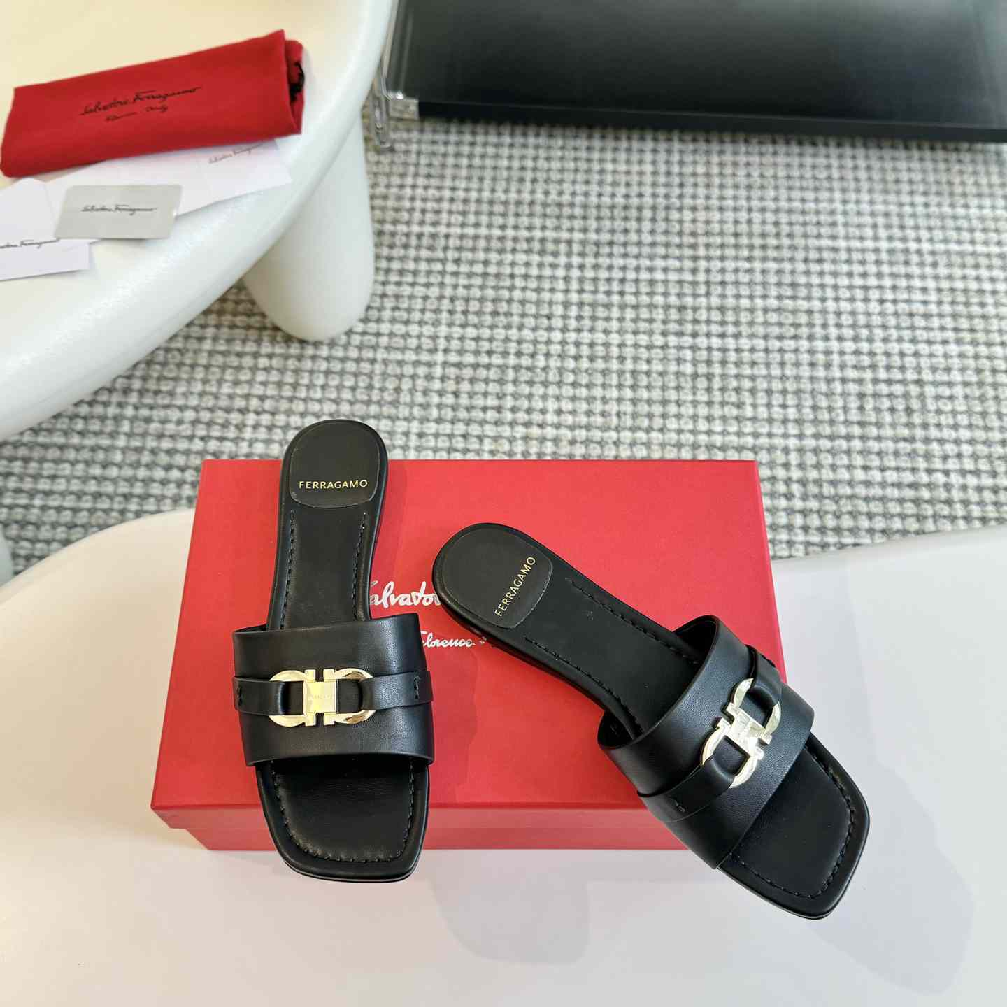 Ferragamo Women's Black Flat Slide With Gancini Ornament - everydesigner