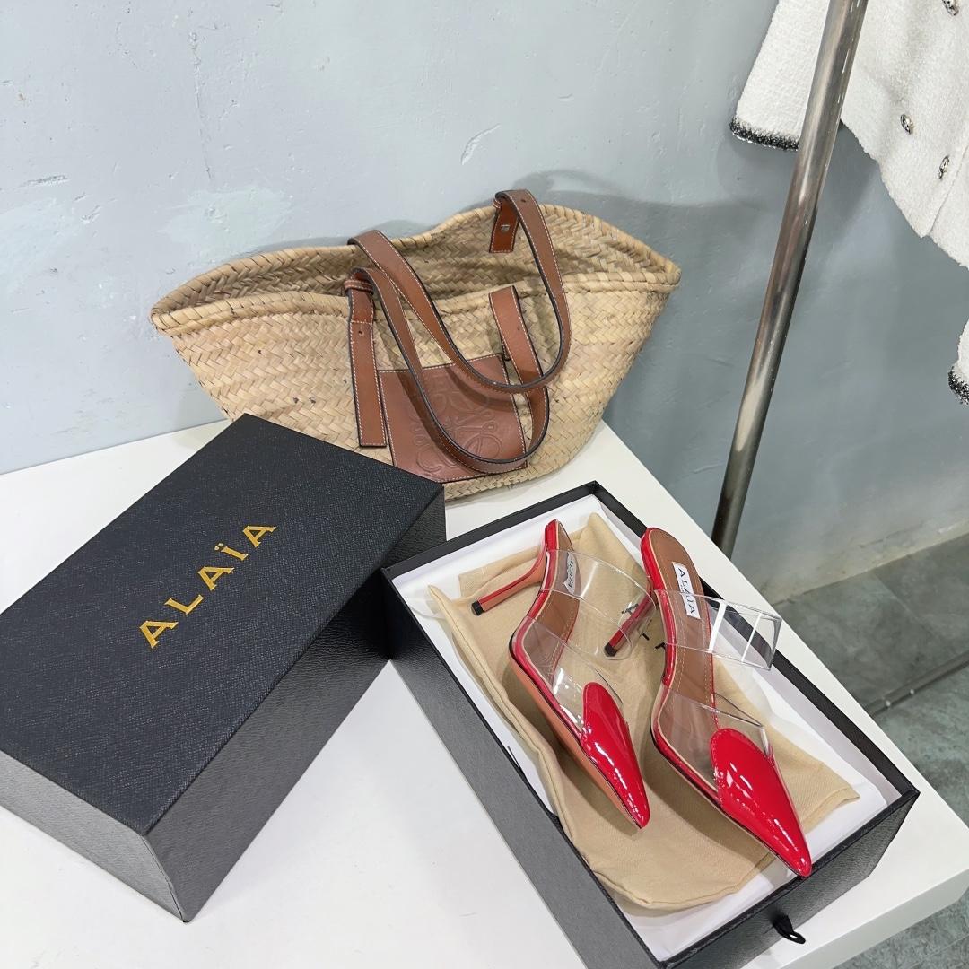 Alaïa Heart Mules in Red  - everydesigner