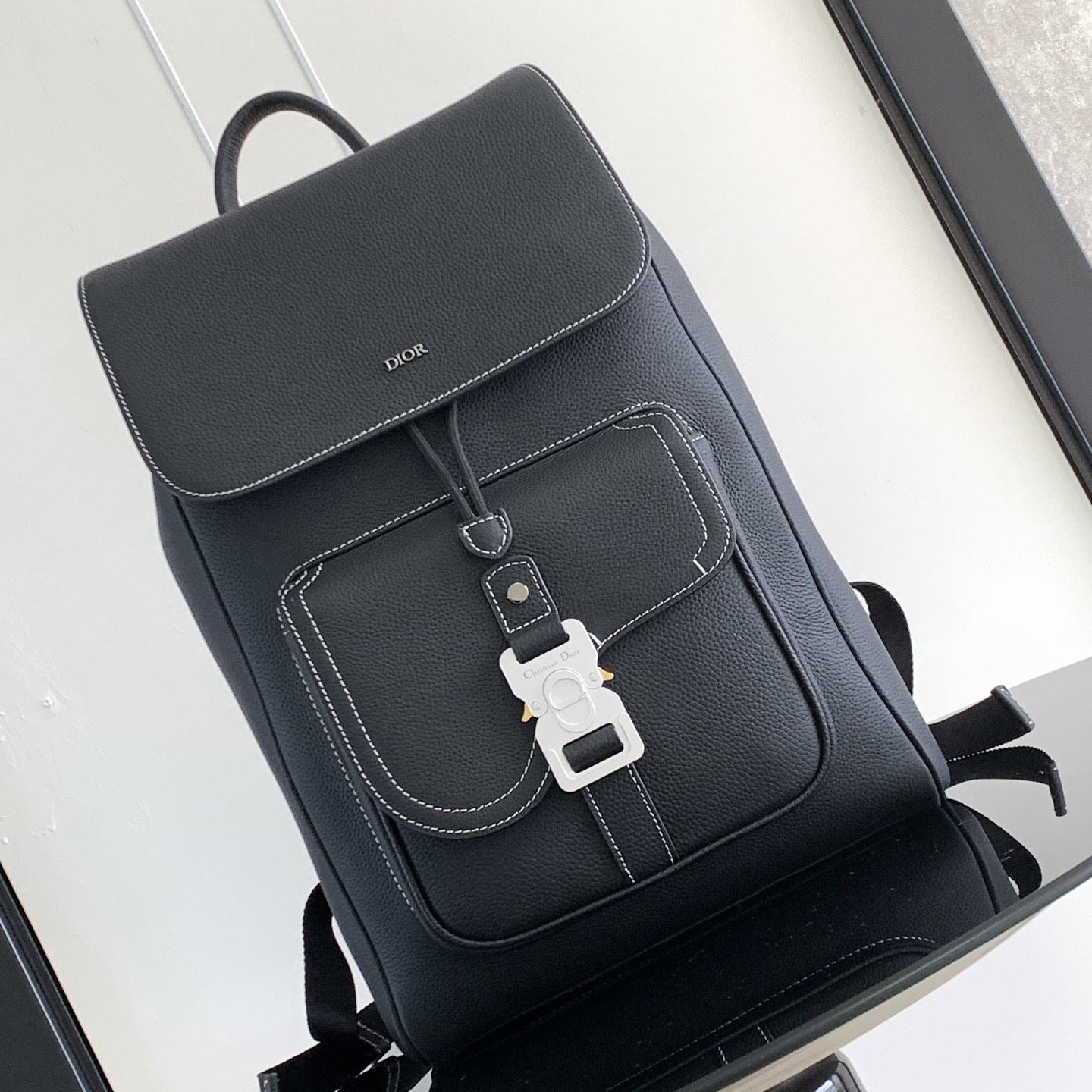 Dior Saddle Backpack  - everydesigner