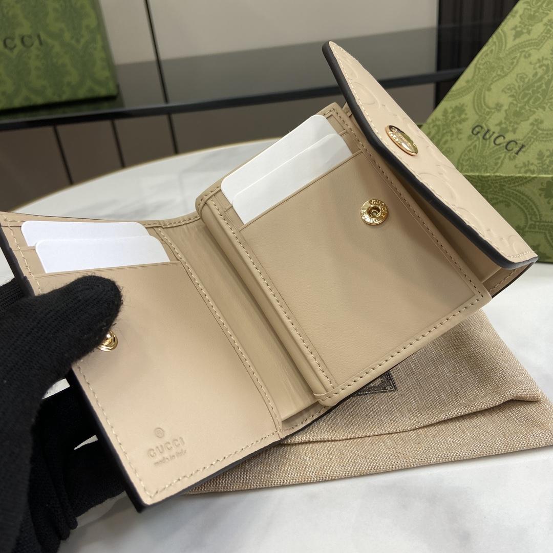 Gucci GG Medium Wallet - everydesigner