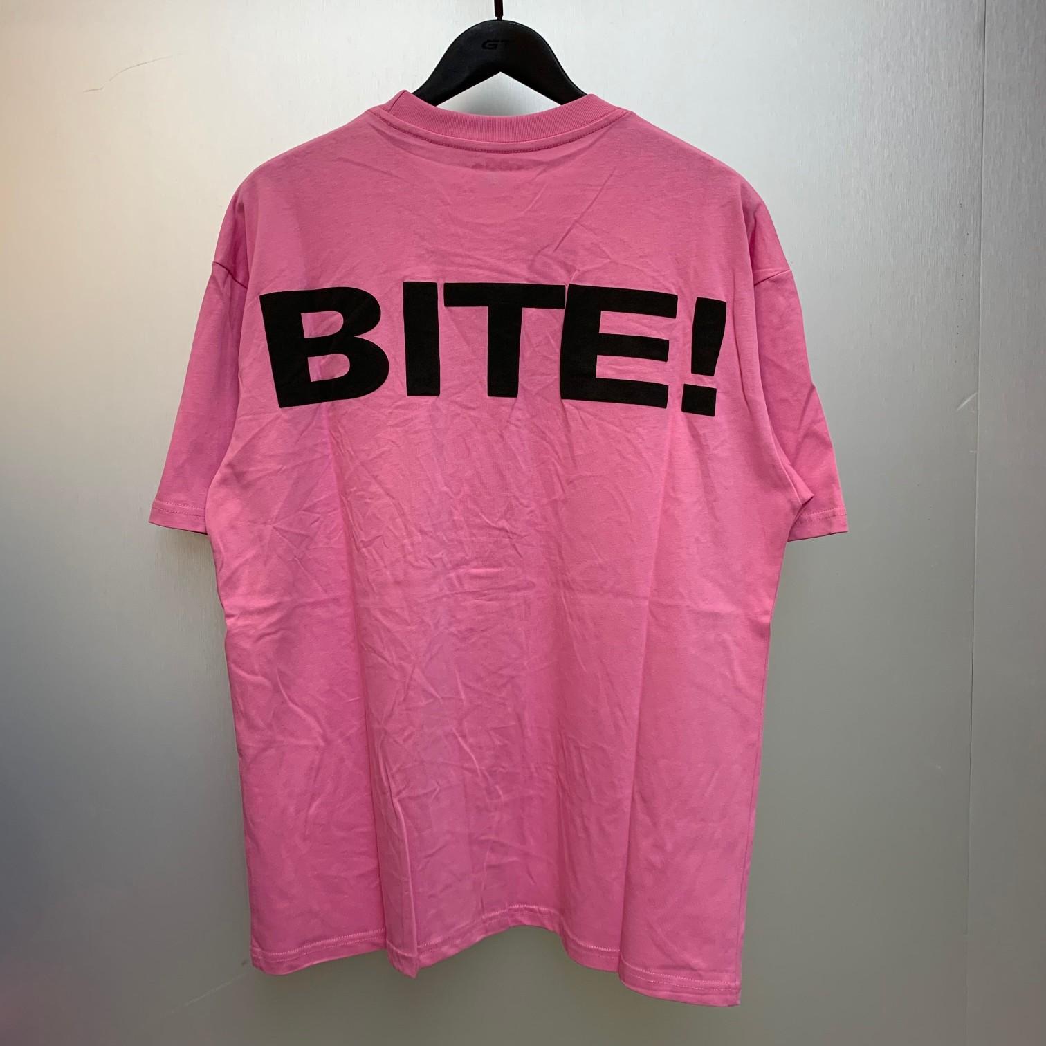 Sp5der Bite! Tee Pink - everydesigner