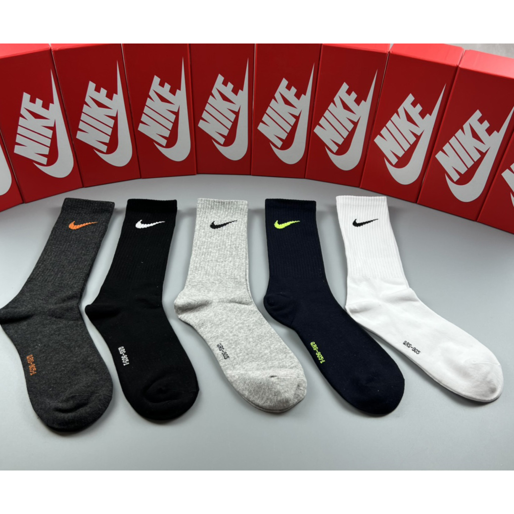 Nike Socks /Box - everydesigner