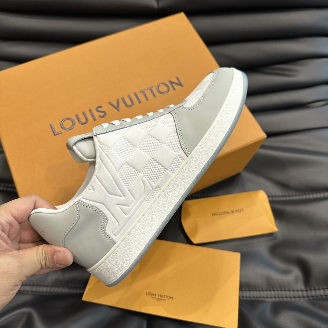 Louis Vuitton Rivoli Sneaker  1ACVHU - everydesigner