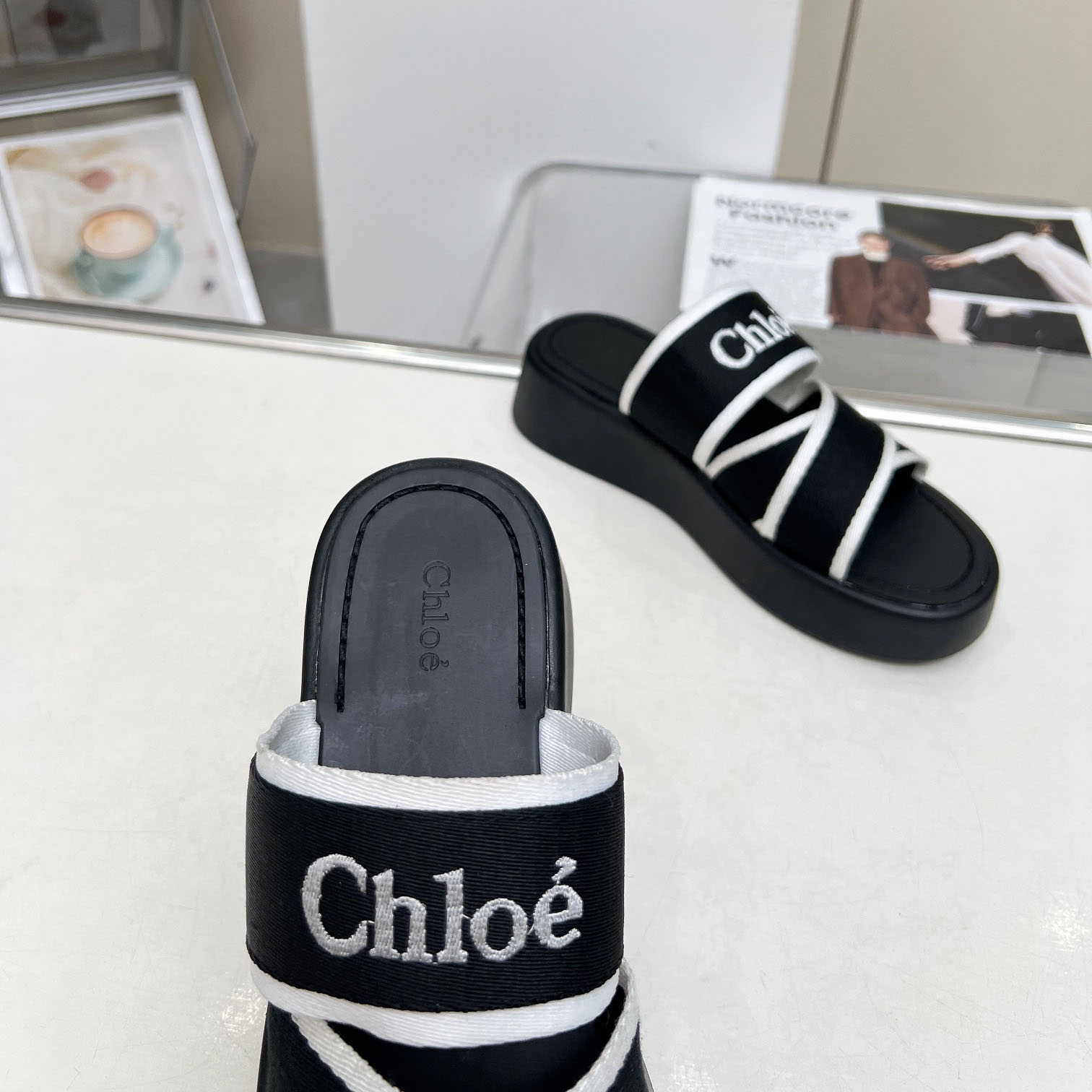 Chloe Women's Black Mila Logo Flatform Slides - everydesigner