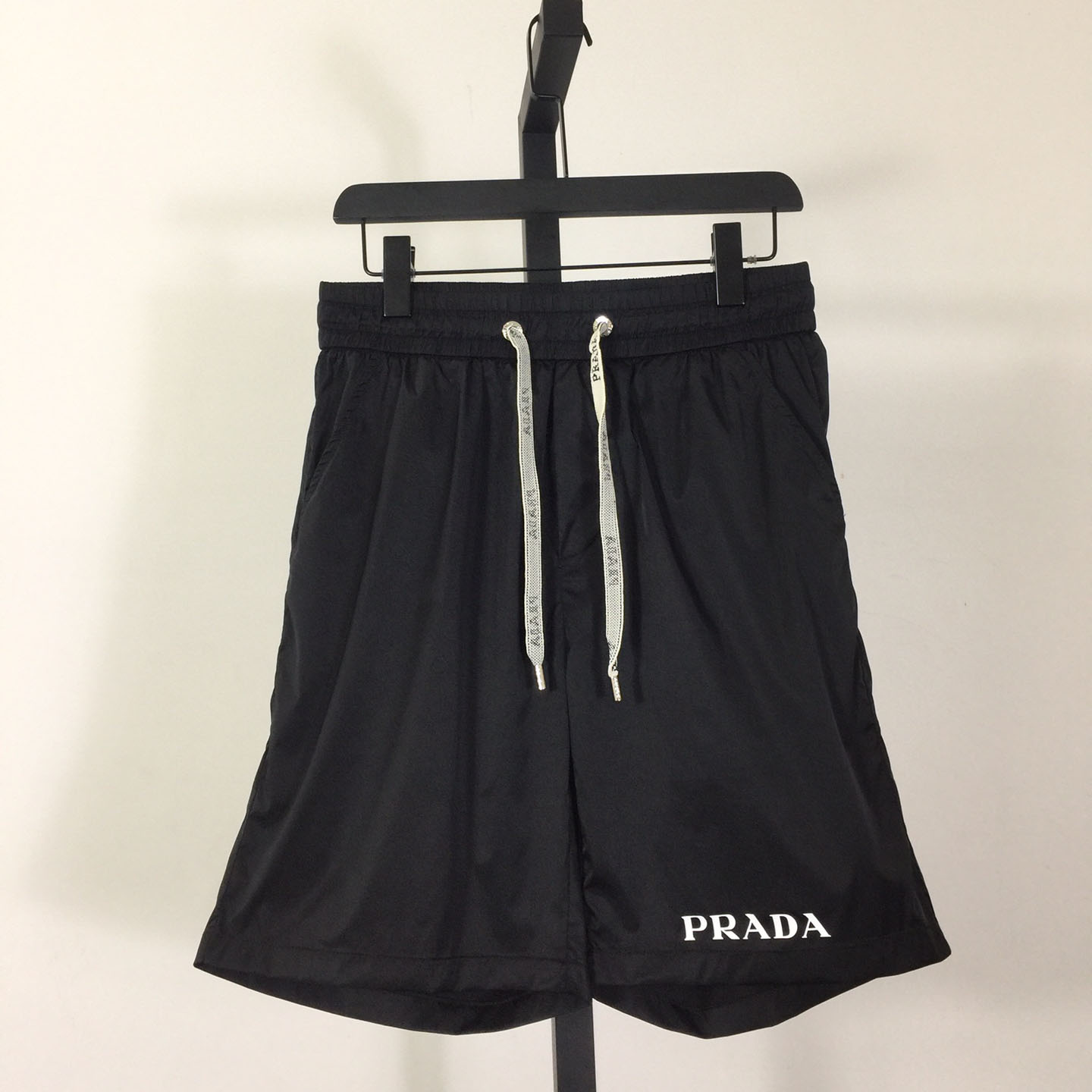 Prada Shorts - everydesigner