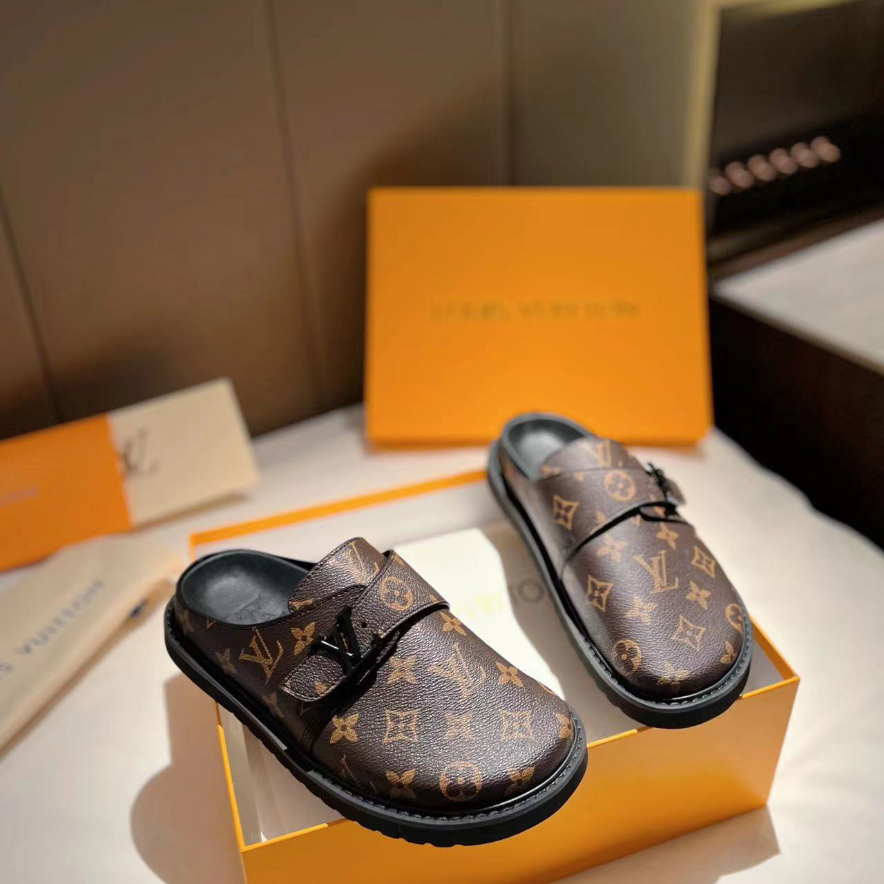 Louis Vuitton LV Easy Mule    1A8WIB - everydesigner