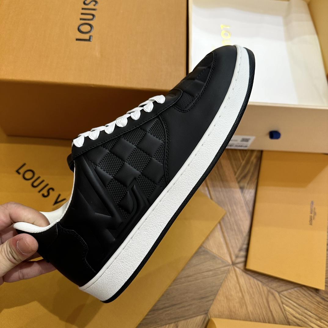 Louis Vuitton Rivoli Sneaker  1ACVIB - everydesigner