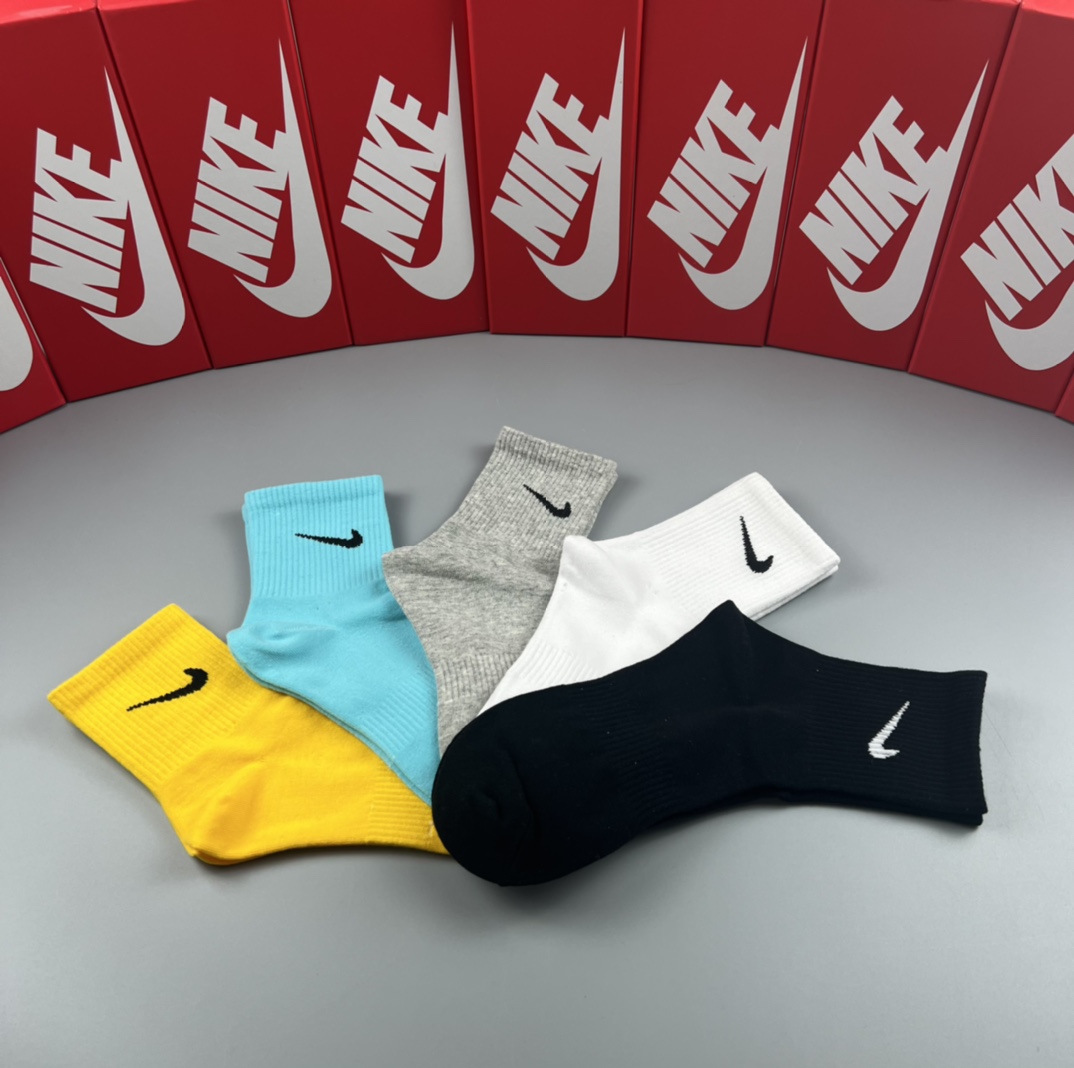 Nike Socks /Box - everydesigner