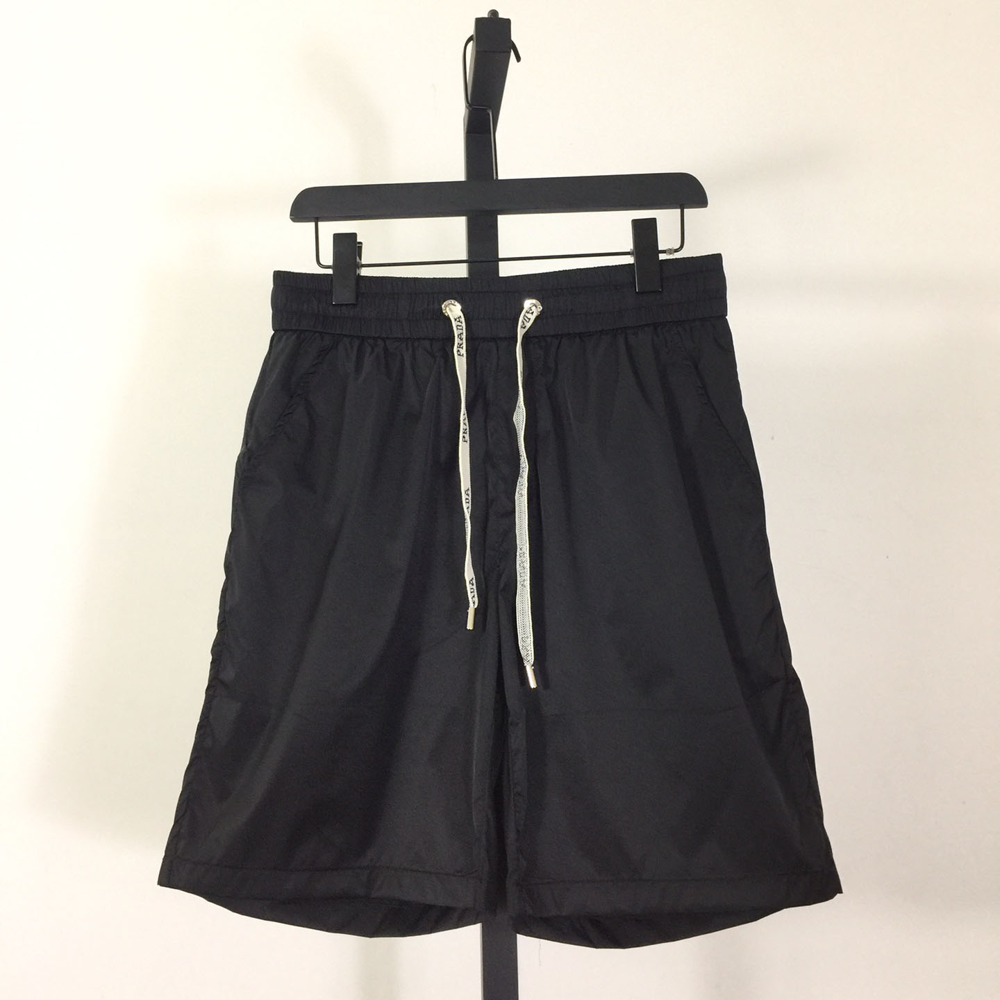 Prada Shorts - everydesigner