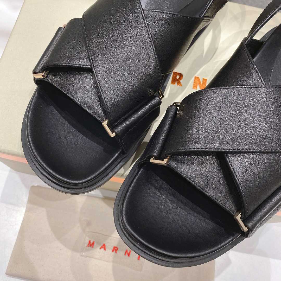 Marni Black Leather Fussbett - everydesigner