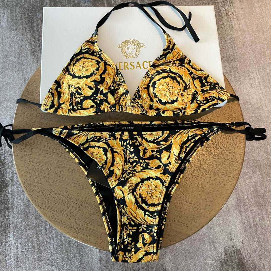 Versace Baroque-print Triangle Bikini  - everydesigner