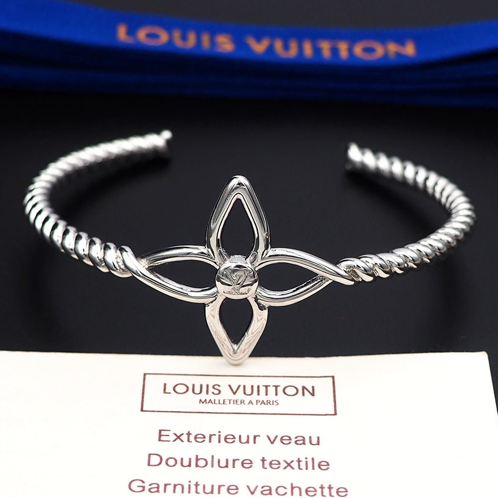 Louis Vuitton Nautical Rigid Bracelet    - everydesigner